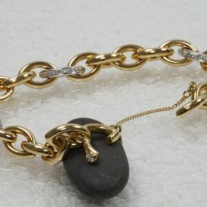 18 kt. fantasie briljant massief