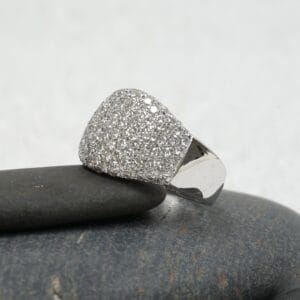 pavéring 18 kt witgoud